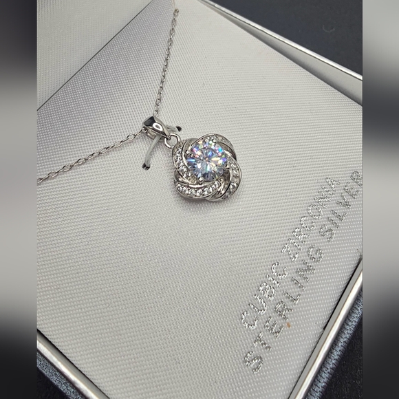 Sterling silver diamond necklace - Picture 6 of 6